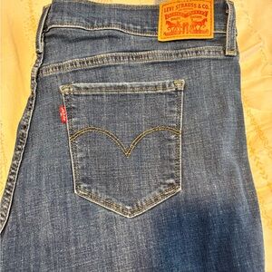 Levi's Women's Denim Jeans with Classic Stitching